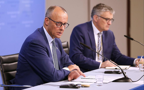 Friedrich Merz und Stefan Kornelius (Archiv) - Foto: über dts Nachrichtenagentur