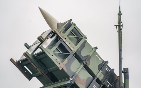Die von Russland angegriffene Ukraine drängt die westlichen Verbündeten zur Lieferung weiterer Patriot-Flugabwehrsysteme vor allem zur Abwehr von russischen ballistischen Raketen. (Archivbild) - Foto: Axel Heimken/dpa Die von Russland angegriffene Ukraine drängt die westlichen Verbündeten zur Lieferung weiterer Patriot-Flugabwehrsysteme vor allem zur Abwehr von russischen ballistischen Raketen. (Archivbild) - Foto: Axel Heimken/dpa