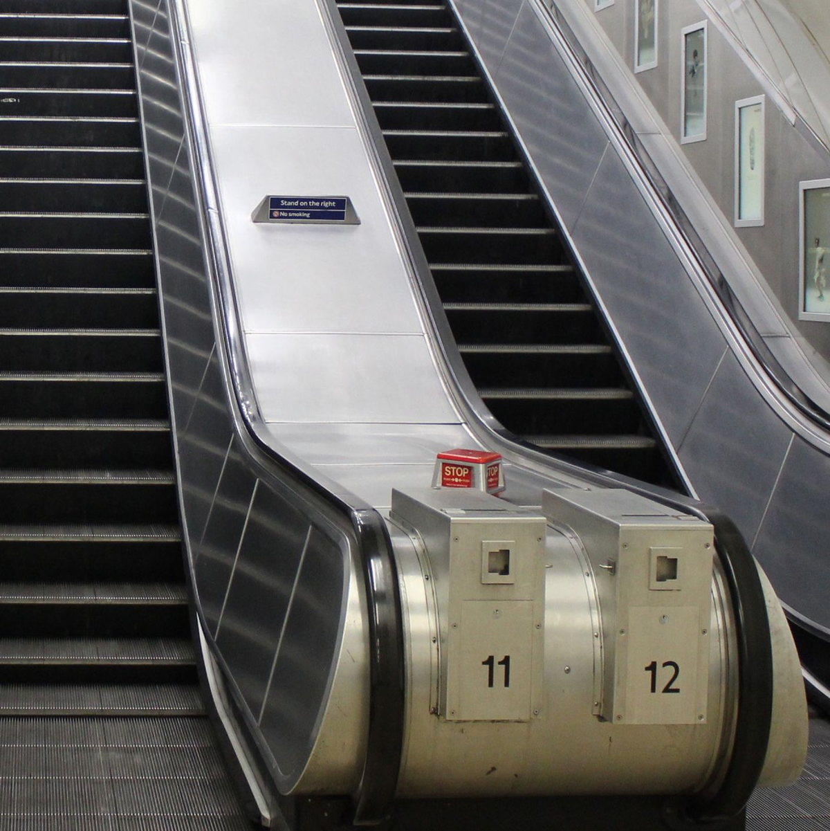 Hier rutschte James Bond: In «Skyfall» ist diese Rolltreppe Schauplatz eines Stunts von Daniel Craig (Archivbild). - Foto: picture alliance / dpa-tmn