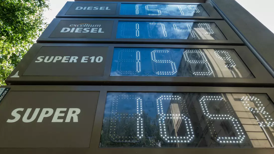 Tanken und Heizen waren im Juni günstiger als vor einem Jahr.  - Bild: Soeren Stache/dpa