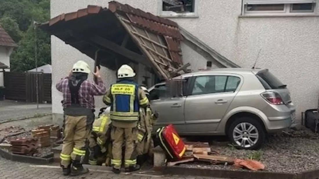 POL-PIKUS: Verkehrsunfall in Altenglan - Zeugen gesucht - - Bild: presseportal.de