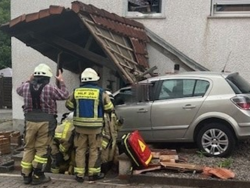 POL-PIKUS: Verkehrsunfall in Altenglan - Zeugen gesucht - - Foto: presseportal.de