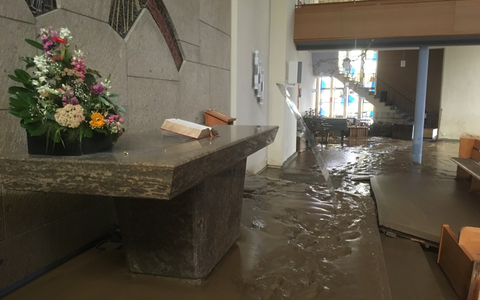 Ich habe damals nicht erfasst, was es bedeutet, keine Kirche zu haben / Vier Jahre nach der Flut muss Kantorin Andrea Stenzel noch viel improvisieren - Foto: presseportal.de