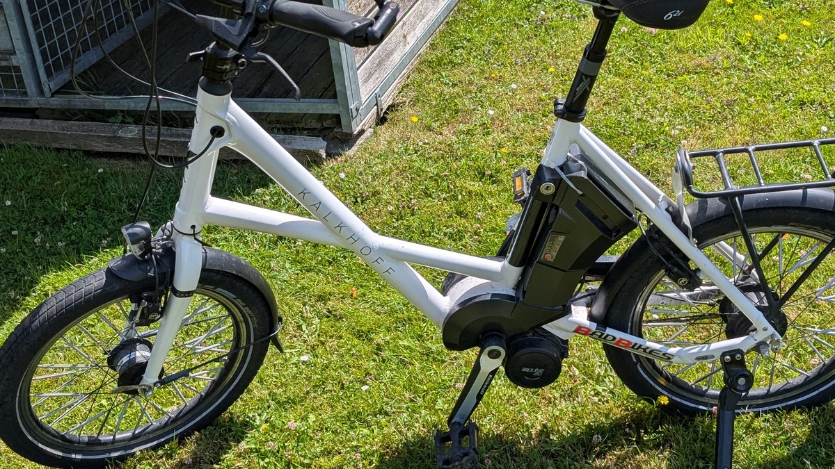 POL-HL: Scharbeutz/Ostholstein Handwerker finden hochwertiges Fahrrad im Knick - Foto: presseportal.de