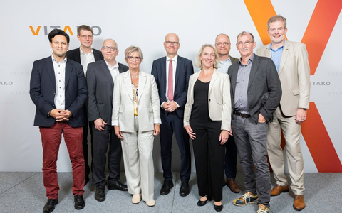 Thomas Jarzombek, Parsa Marvi und Ralph Brinkhaus setzen bei digitalpolitischem VITAKO-Abend starke Impulse zur Verwaltungsdigitalisierung - mit Fokus auf KI, Bürokratieabbau und Deutschland-Stack. - Foto: presseportal.de