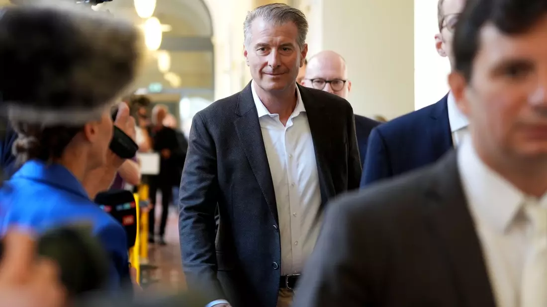 Auch der Ex-Mann von Christina Block, Stephan Hensel, erschien zum Prozess. - Bild: Marcus Brandt/dpa