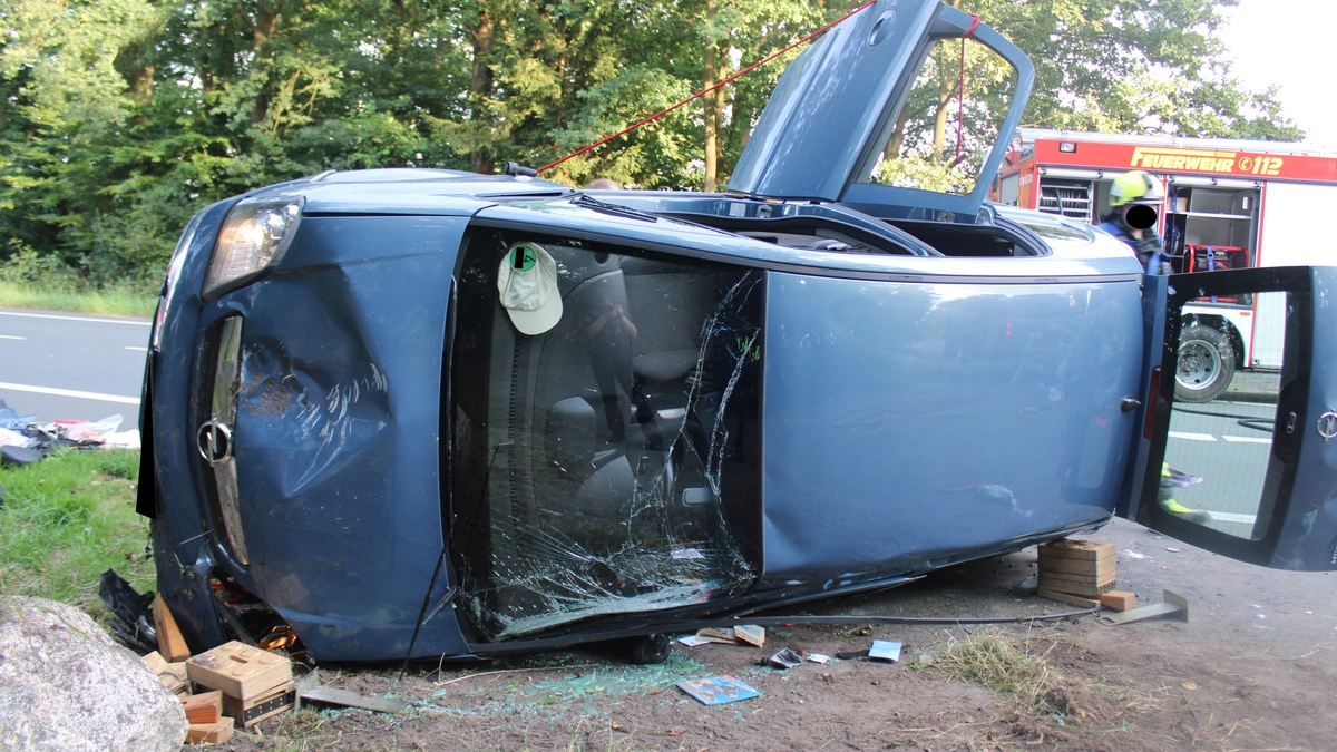 POL-MI: Seniorin zieht sich bei Alleinunfall schwere Verletzungen zu - Foto: presseportal.de