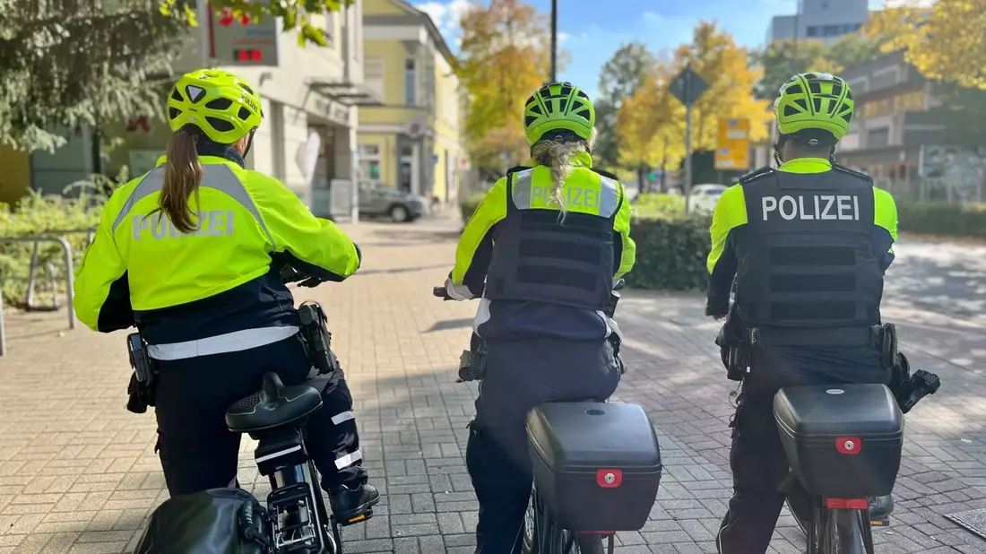 POL-HAM: Direktionsübergreifender Schwerpunkteinsatz der Polizei zur Reduzierung der Verunglücktenzahlen bei Rad- und Pedelecfahrenden - Bild: presseportal.de