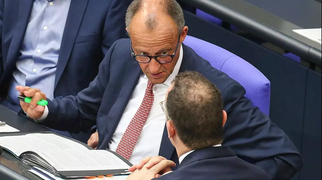 Friedrich Merz und Jens Spahn am 09.07.2025 - Bild: über dts Nachrichtenagentur