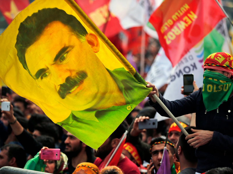 Öcalan hatt die PKK im Februar zur Auflösung aufgerufen. (Archivbild) - Foto: Lefteris Pitarakis/AP/dpa