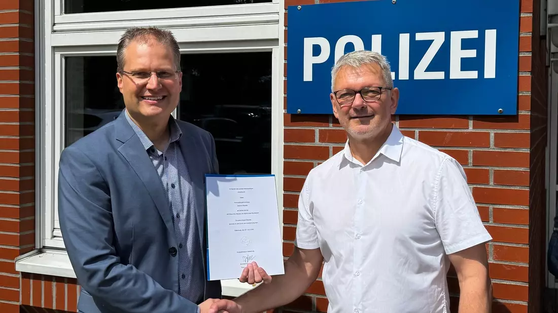 POL-VER: Verabschiedung in den Ruhestand: Joachim Kopietz - langjähriger Beauftragter für Kriminalprävention verlässt die Polizeiinspektion Verden/Osterholz - Bild: presseportal.de