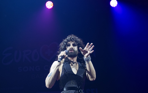 Conchita Wurst hat bald einen Gastauftritt im Berliner Musical «Romeo & Julia - Liebes ist alles». (Archivbild) - Foto: Peter Schneider/KEYSTONE/dpa Conchita Wurst hat bald einen Gastauftritt im Berliner Musical «Romeo & Julia - Liebes ist alles». (Archivbild) - Foto: Peter Schneider/KEYSTONE/dpa