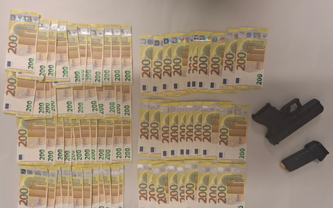 POL-K: 250711-1-K Brennpunktteam Kalk stellt scharfe Schusswaffe und knapp 15.000 Euro Bargeld sicher - diverse Strafanzeigen gefertigt - Foto: presseportal.de POL-K: 250711-1-K Brennpunktteam Kalk stellt scharfe Schusswaffe und knapp 15.000 Euro Bargeld sicher - diverse Strafanzeigen gefertigt - Foto: presseportal.de