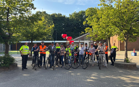 POL-COE: Dülmen-Merfeld/Präventionsveranstaltung zur Senkung der Unfallzahlen von Senioren mit Pedelecs - Foto: presseportal.de POL-COE: Dülmen-Merfeld/Präventionsveranstaltung zur Senkung der Unfallzahlen von Senioren mit Pedelecs - Foto: presseportal.de