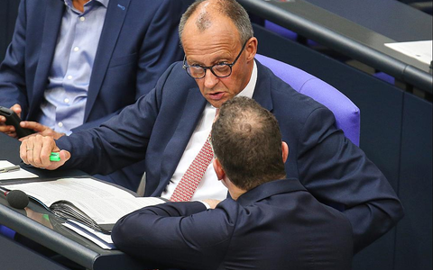 Friedrich Merz und Jens Spahn am 09.07.2025 - Foto: über dts Nachrichtenagentur