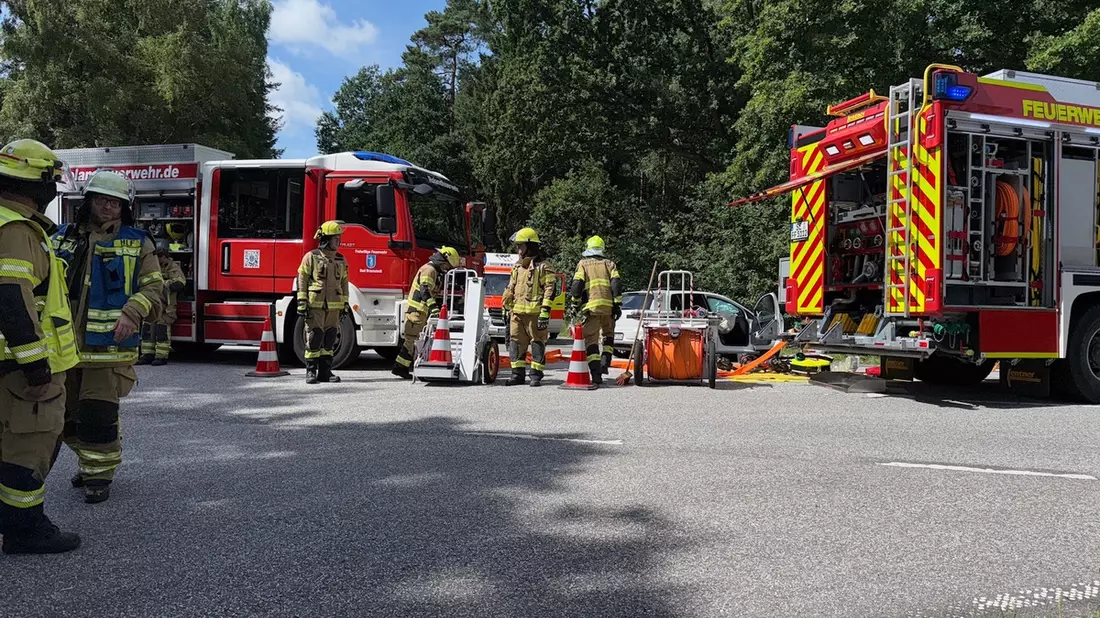 FW-SE: schwerer Verkehrsunfall auf der Bundesstraße 206 - Bild: presseportal.de