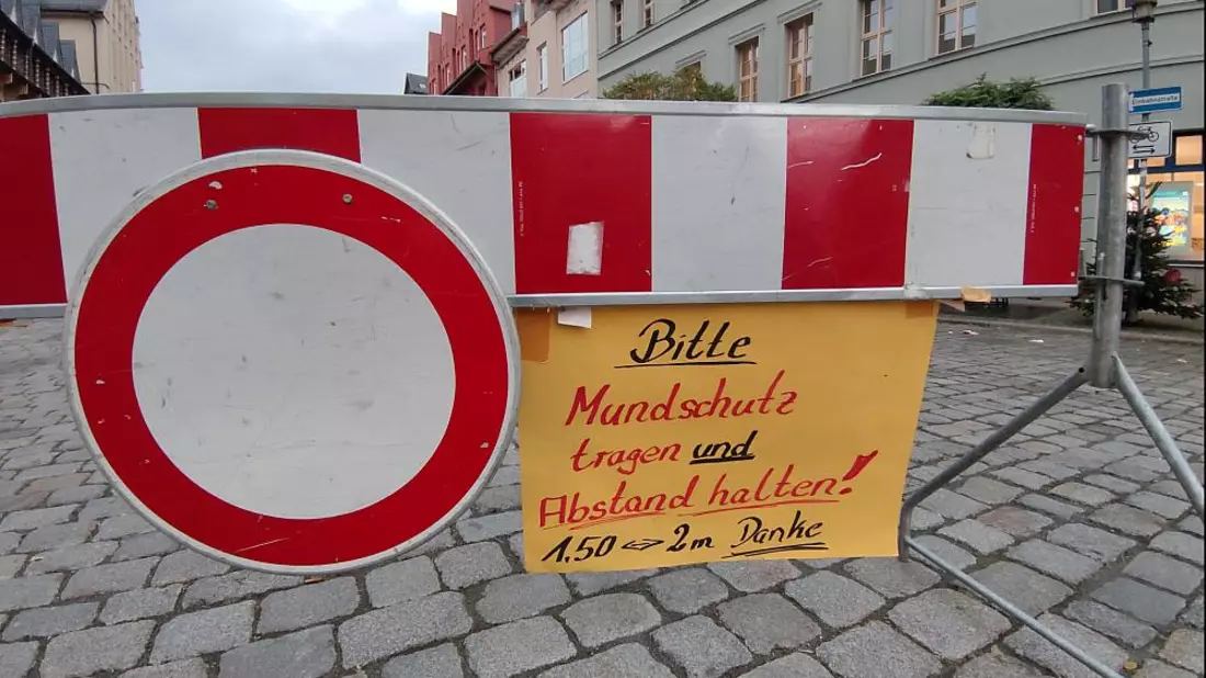 Corona-Hinweis (Archiv) - Bild: über dts Nachrichtenagentur