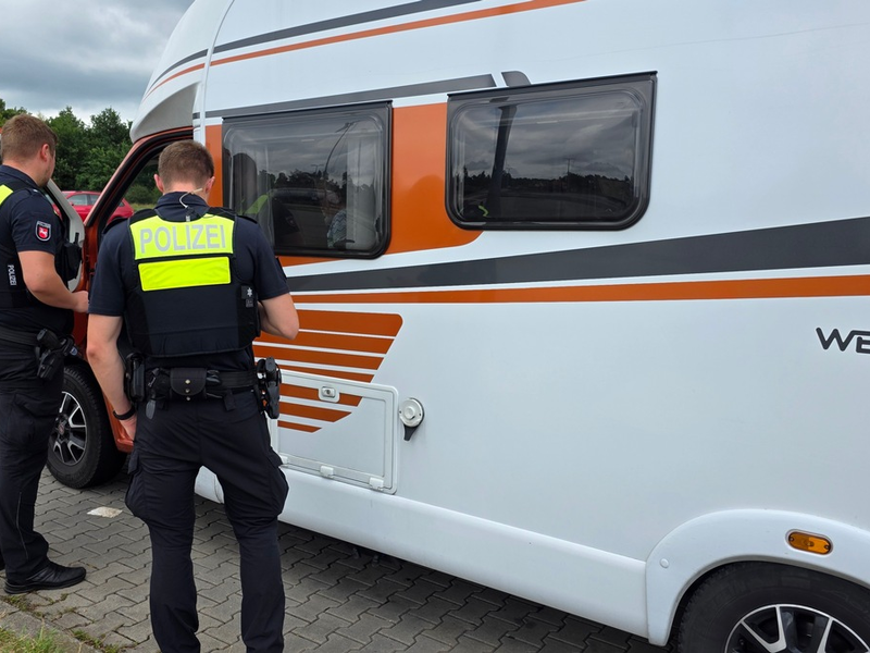 POL-EL: Wietmarschen - Verkehrskontrolle zum Ferienbeginn auf der A31 - Polizei zieht Bilanz (Foto) - Foto: presseportal.de