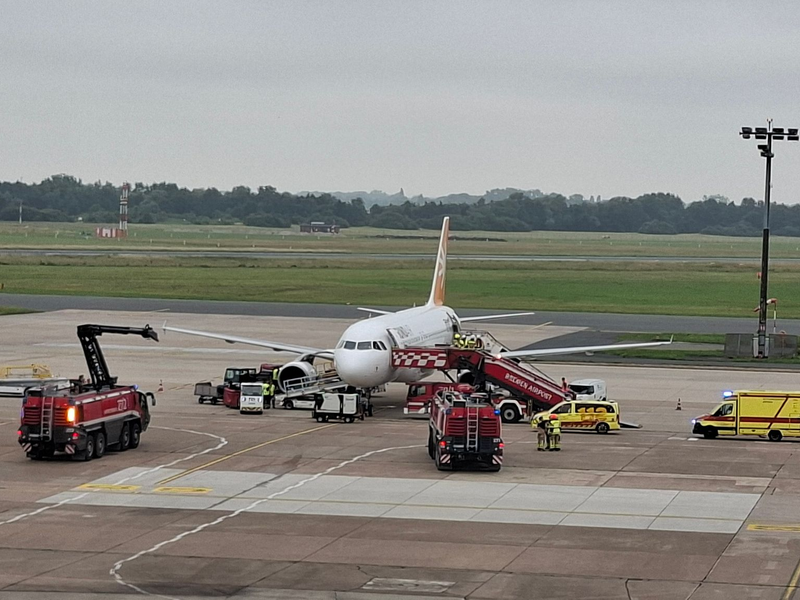 Kurz nach dem Start musste ein Flugzeug an den Flughafen Bremen zurückkehren. (Archivbild) - Foto: Kai Moorschlatt/dpa