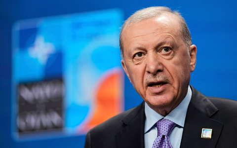 Präsident Erdogan begrüßt die Waffenniederlegung  - Foto: Matthias Schrader/AP/dpa