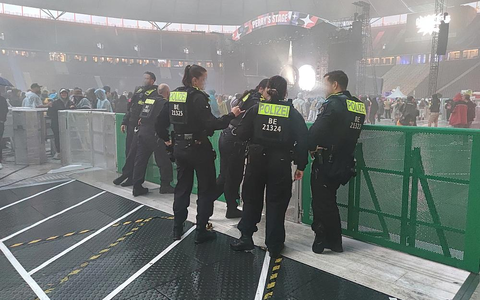 Polizisten bei Lollapalooza-Festival im Olympiastadion am 12.07.2025 - Foto: über dts Nachrichtenagentur