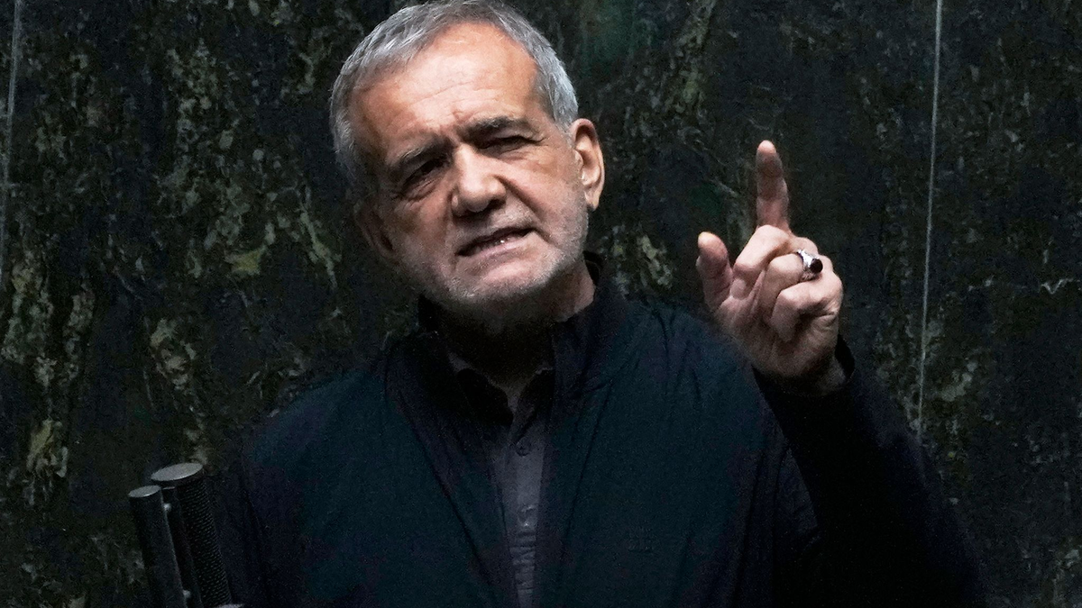 Peseschkian soll im Krieg zwischen dem Iran und Israel am Bein verletzt worden sein. (Archivbild) - Foto: Vahid Salemi/AP/dpa