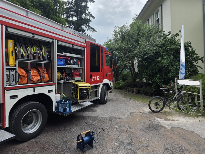 FW-AR: Bestätigter Brand in Wohnunterkunft - Foto: presseportal.de