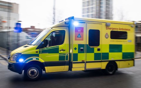 Nahe London ist ein Kleinflugzeug abgestürzt. (Symbolbild) - Foto: Dominic Lipinski/PA Wire/dpa