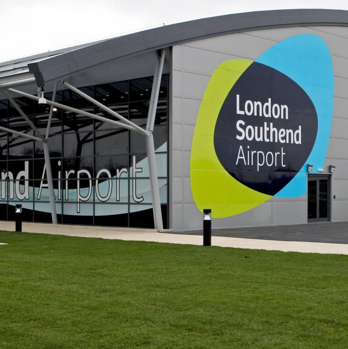 Der Flughafen liegt 60 Kilometer östlich von London bei Southend-on-Sea in der Grafschaft Essex. (Archivbild) - Foto: Chris Radburn/PA Wire/dpa