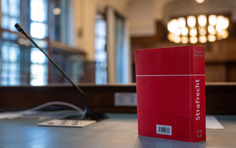 Vor dem Landgericht Berlin beginnt der Mordprozess gegen einen Palliativmediziner. (Symbolbild) - Foto: Monika Skolimowska/dpa