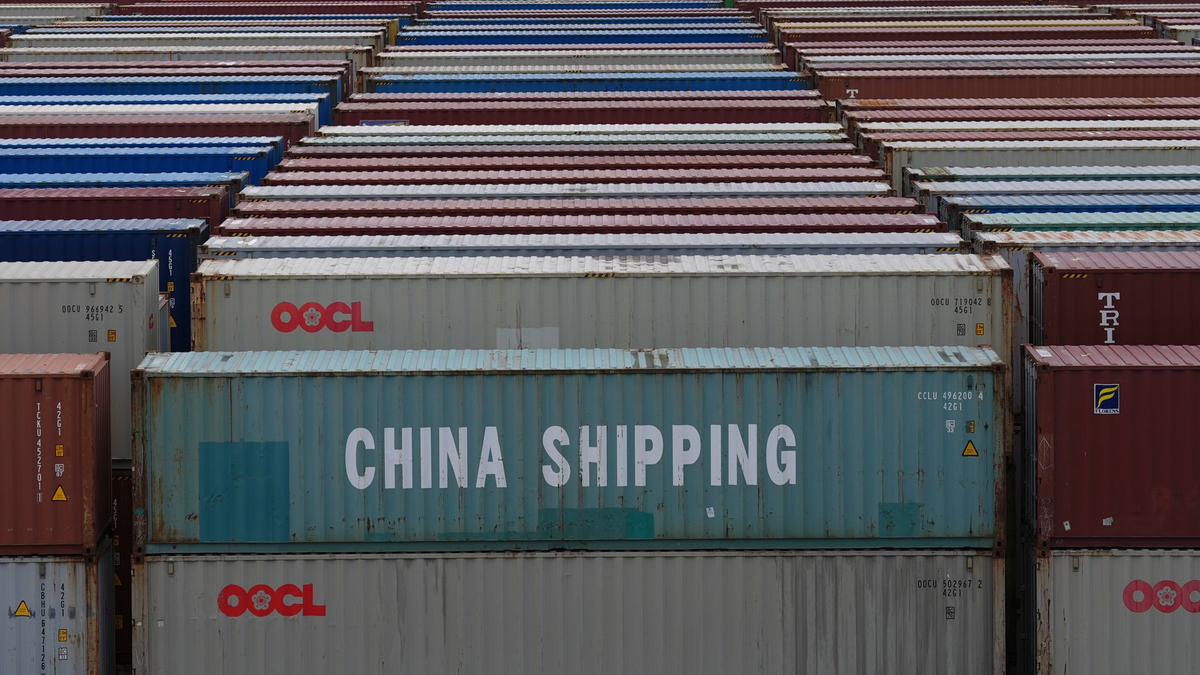 Trotz Handelsstreit mit den USA zeigen sich Chinas Exporte robust. Die Volksrepublik verkauft mehr in andere Staaten. (Archivbild)  - Foto: Marcus Brandt/dpa