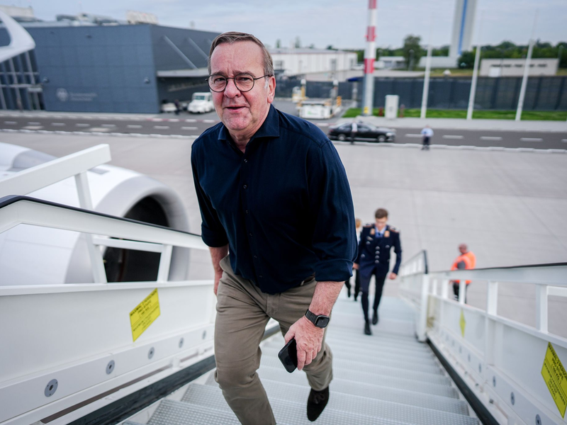 Deutschland will weitreichende Raketenwerfer kaufen.  - Foto: Kay Nietfeld/dpa