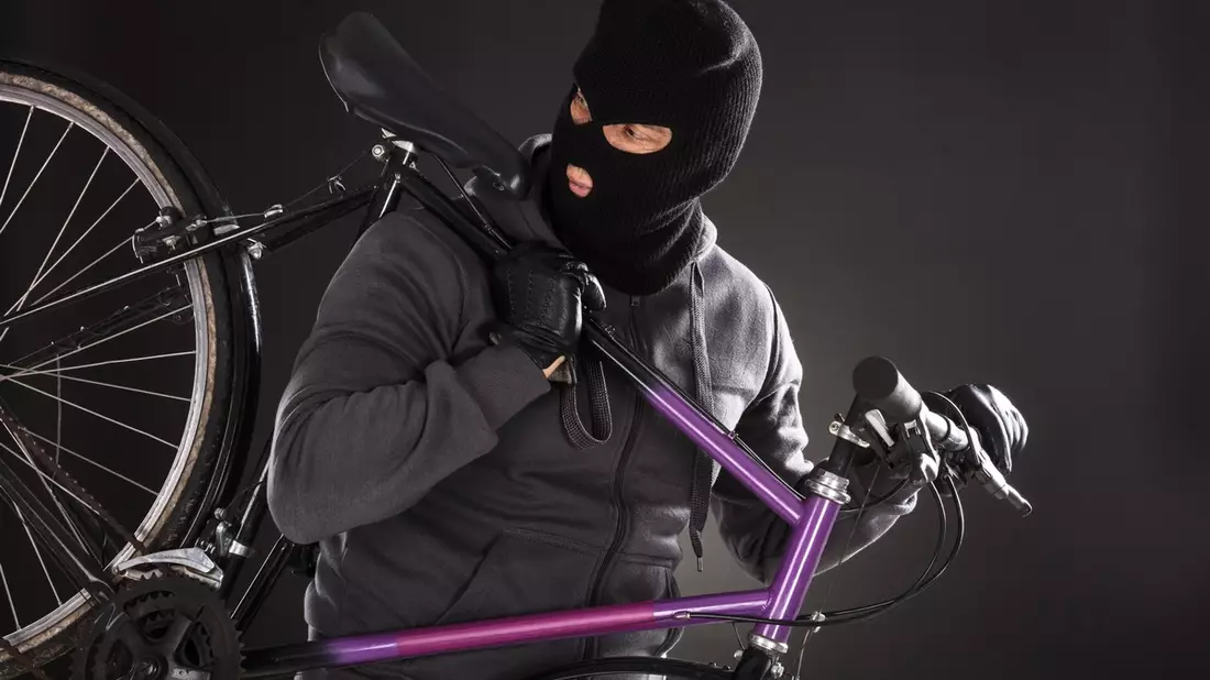 POL-MFR: (715) Fahrrad-Registrieraktion bei der Polizeiinspektion Nürnberg-West - Bild: presseportal.de