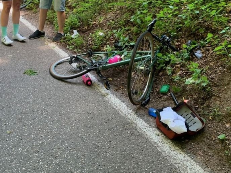 POL-PDLD: St. Martin - Autofahrer übersieht Rennradfahrer - Foto: presseportal.de