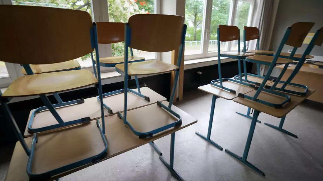 Wer geht wann in die Ferien? Das wird von der Kultusministerkonferenz geregelt. Eine Änderung wäre frühestens zum Schuljahr 2030/31 möglich.  - Bild: Marcus Brandt/dpa