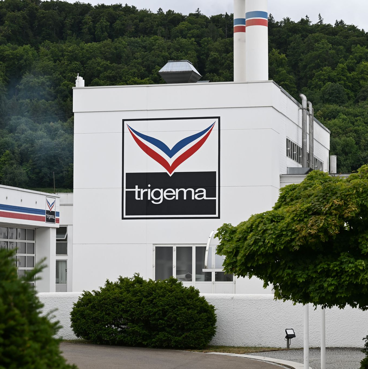 1969 übernahm Grupp die von seinem Großvater gegründete Firma Trigema in Burladingen. (Archivbild) - Foto: Bernd Weißbrod/dpa