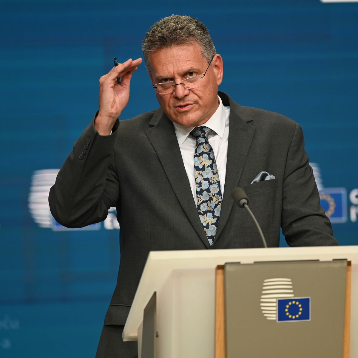 Bekommt wegen Chinas Kurs besorgte Anrufe aus der Autoindustrie: EU-Handelskommissar Maros Sefcovic. (Archivbild) - Foto: Ansgaar Haase/dpa