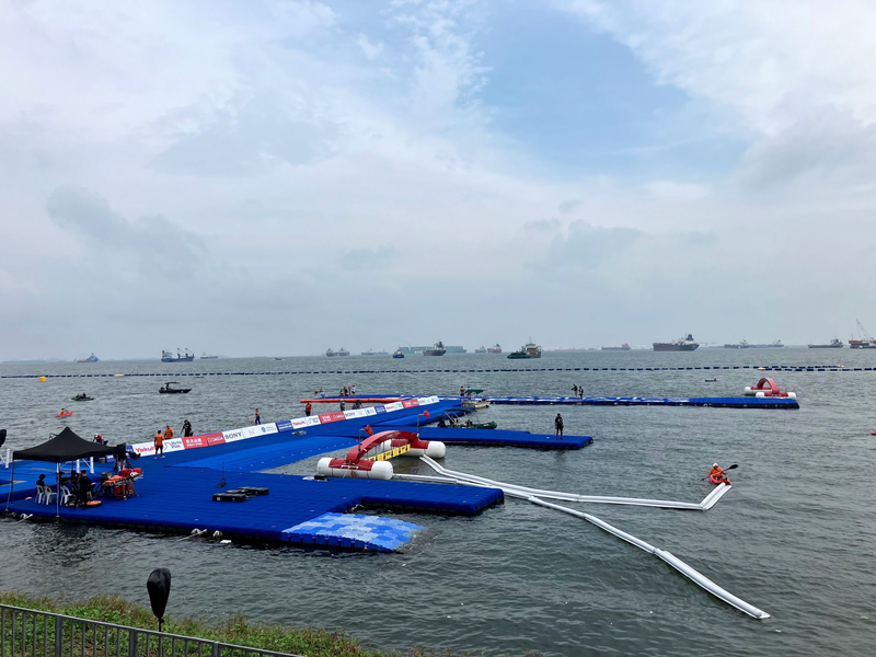 Hier sollte heute Morgen eigentlich geschwommen werden. - Foto: Thomas Eßer/dpa