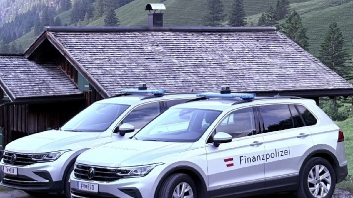 HZA-A: Grenzüberschreitende Bekämpfung von Schwarzarbeit - Foto: presseportal.de