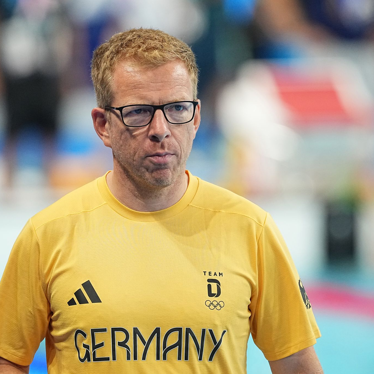 Bundestrainer Bernd Berkhahn hat den Zeitpunkt der Renn-Verschiebung kritisiert. - Foto: Michael Kappeler/dpa