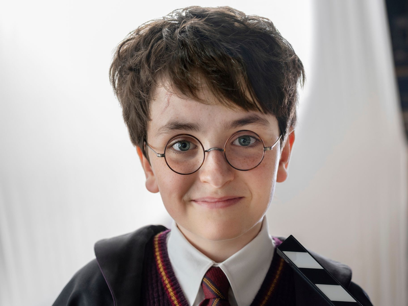 Dominic McLaughlin spielt Harry Potter. - Foto: Aidan Monaghan/HBO via AP/dpa