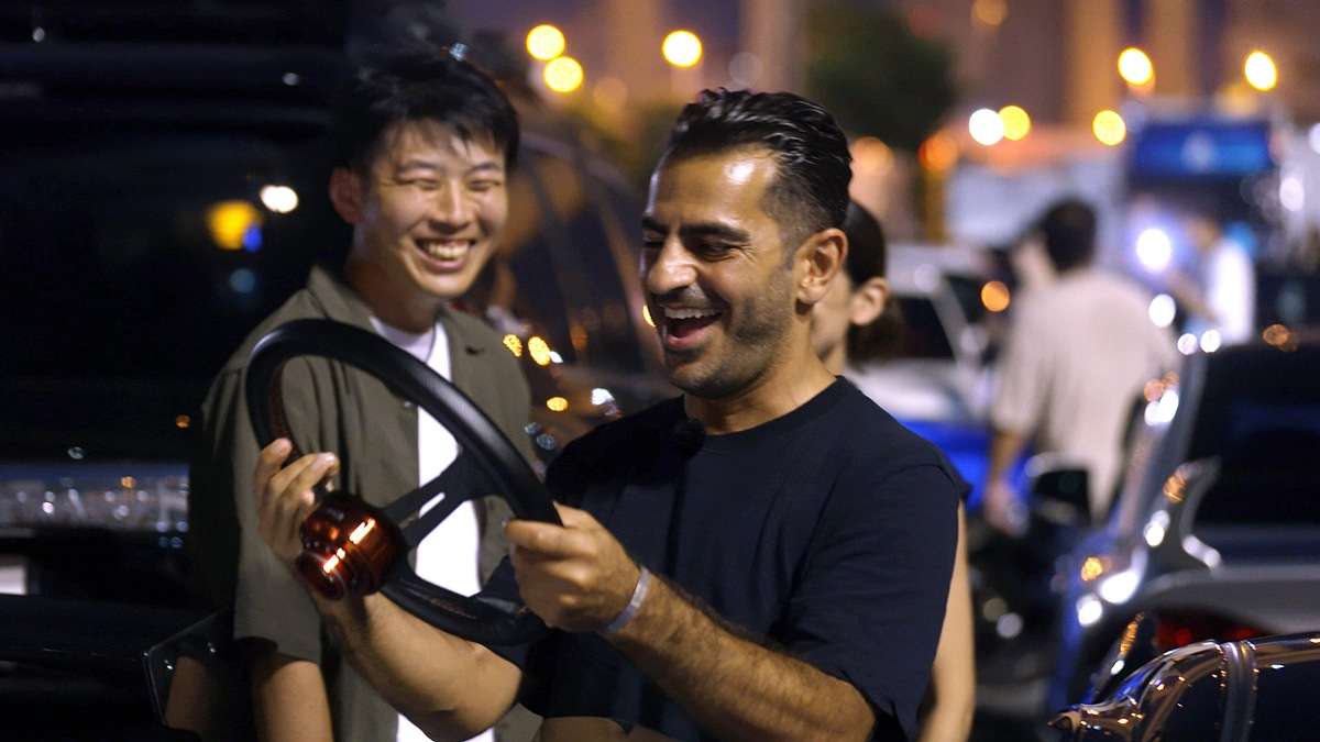 Neu bei RTLZWEI: Mission Supercar - Mit Hamid um die Welt