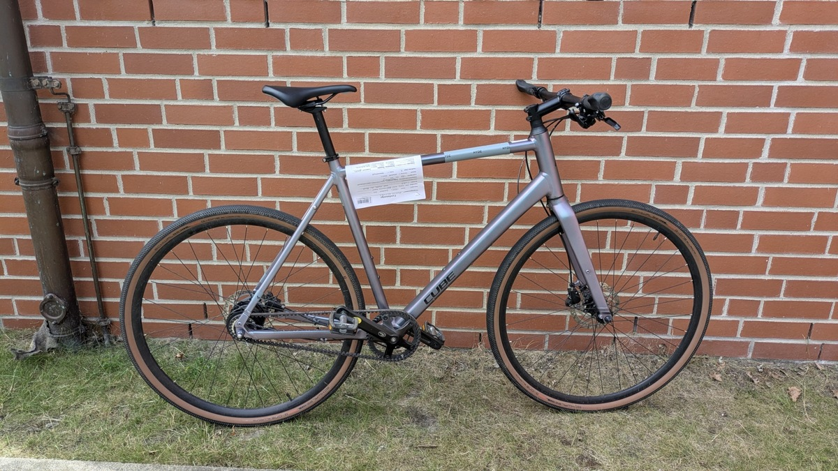 POL-STD: Polizei Buxtehude stellt fast neues Fahrrad sicher und sucht rechtmäßigen Eigentümer - Foto: presseportal.de