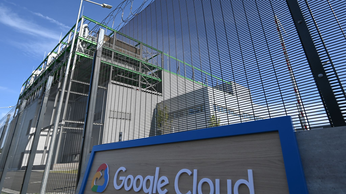 Im Großraum Frankfurt boomt der Bau von Rechenzentren, auch weil sich in der Nähe der große Internetknoten DE-CIX befindet. (Archivbild)  - Foto: Arne Dedert/dpa