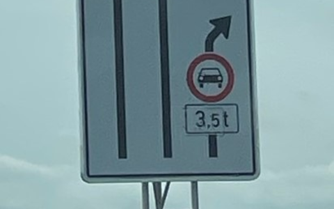 POL-VDMZ: Polizei kontrolliert Einhaltung der Durchfahrtsbeschränkung an der A643 AS Mombach- 24 Verstöße festgestellt - Foto: presseportal.de