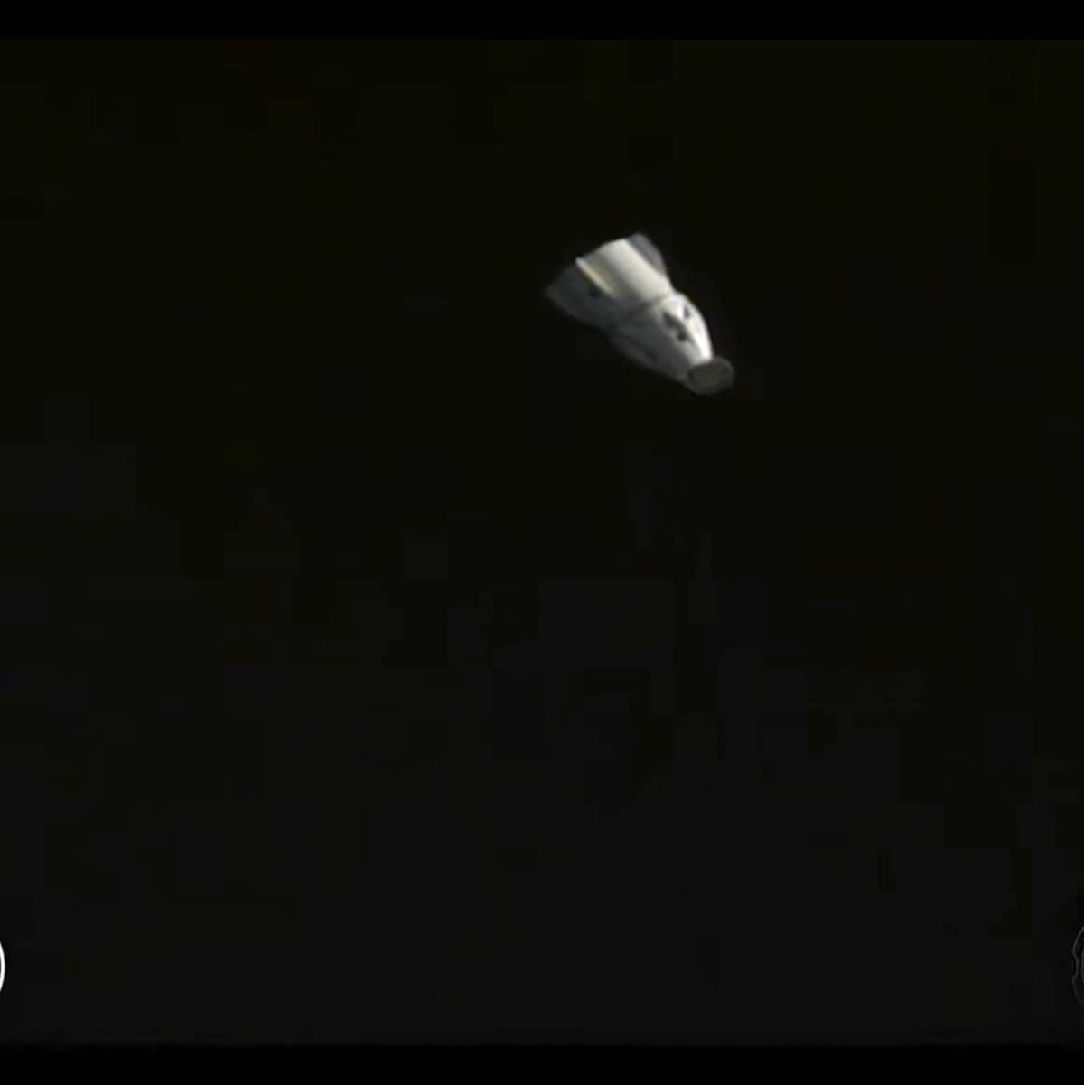 Die SpaceX-Kapsel beim Abdocken von der Internationalen Raumstation ISS - Foto: Uncredited/NASA and Axiom Space via AP/dpa