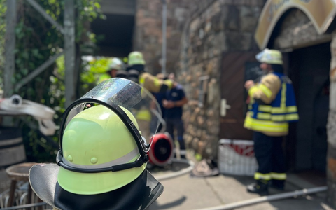 FW Weinheim: Brand im Keller in der Mannheimer Straße - Foto: presseportal.de