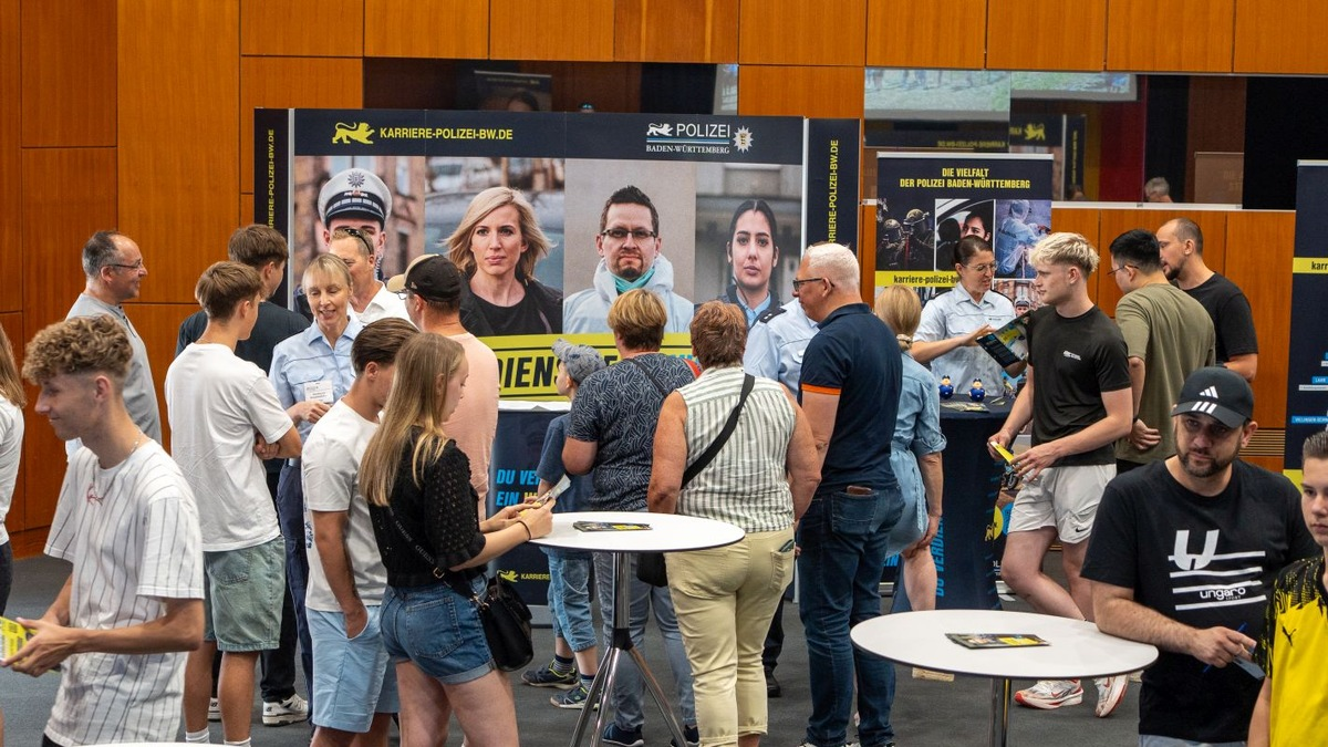 POL-HfPolBW: Der Polizeiausbildungsstandort Herrenberg öffnet erstmals seine Tore für die Öffentlichkeit - Foto: presseportal.de