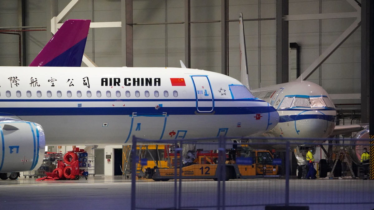 Ein Flugzeug von Air China. (Archivbild) - Foto: Marcus Brandt/dpa