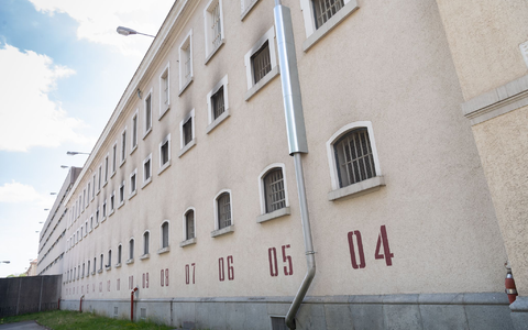 Zeitweilig war Jimi Blue Ochsenknecht während seiner Auslieferung nach Österreich auch in der Justizvollzugsanstalt München-Stadelheim. (Archivbild) - Foto: Peter Kneffel/dpa Zeitweilig war Jimi Blue Ochsenknecht während seiner Auslieferung nach Österreich auch in der Justizvollzugsanstalt München-Stadelheim. (Archivbild) - Foto: Peter Kneffel/dpa